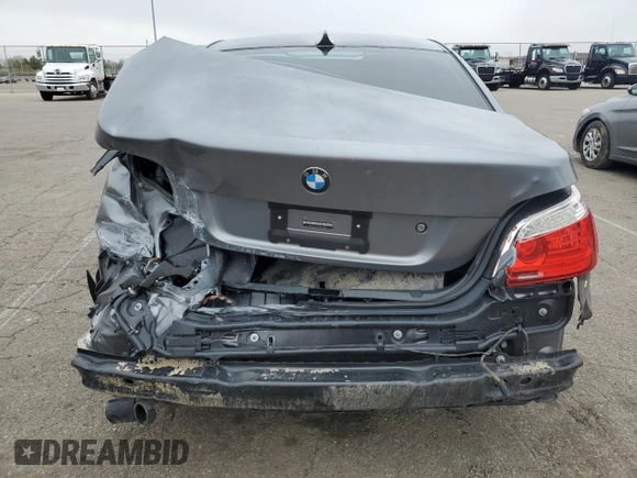 2008 BMW 5 Series 550i z VIN WBANW53598CT54180, wystawiony jako Copart lot #52365055 z przebiegiem 117 343 mil mil oraz Szkoda całkowita • Salvage title. Historia ofert i sprzedaży dostępna na DreamBid. Obrazek 6.