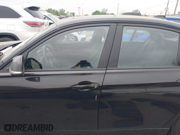 2013 BMW 3 Series 328i with VIN WBA3C1C58DF441909, listed as a IAAI auction lot 41915194 with 161,689 mi miles and . Bid and sale history available at carsss.com. Image 13.