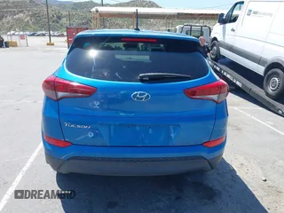 2017 Hyundai Tucson SE with VIN KM8J23A42HU423096, listed as a IAAI auction lot 42066638 with 197,618 mi miles. Bid and sale history available at carsss.com. Image 16.