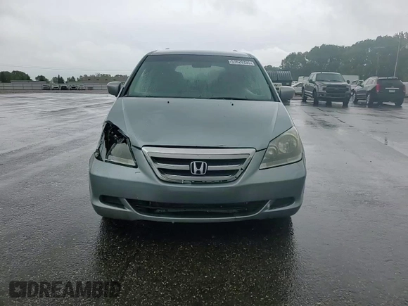 2007 Honda Odyssey EX с VIN 5FNRL38487B033136, выставлен на аукционе Copart как лот 57620335 с пробегом 272 702 миль миль и Списание • Salvage title. История ставок и продаж доступна на DreamBid. Изображение 14.