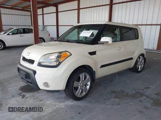 2010 Kia Soul + with VIN KNDJT2A21A7160355, listed as a IAAI auction lot 42071687 with 139,794 mi miles and . Bid and sale history available at DreamBid. Image 2.