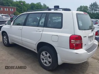 2001 Toyota Highlander with VIN JTEGF21A810003807, listed as a IAAI auction lot 42442802 with 262,339 mi miles and . Bid and sale history available at DreamBid. Image 3.