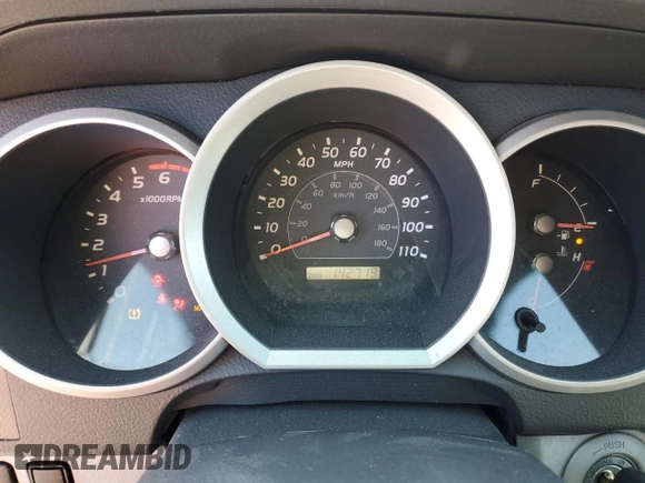 2009 Toyota 4Runner SR5 z VIN JTEZU14R39K026678, wystawiony jako Copart lot #47125445 z przebiegiem 142 719 mil mil oraz Szkoda całkowita • Salvage title. Historia ofert i sprzedaży dostępna na DreamBid. Obrazek 9.