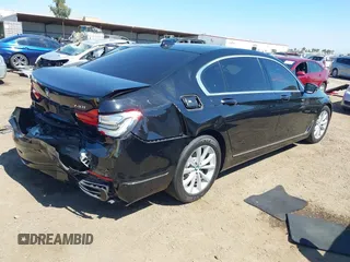 2019 BMW 7 Series 740i с VIN WBA7E2C50KB216826, выставлен на аукционе IAAI как лот 39659011 с пробегом Не указан миль и . История ставок и продаж доступна на DreamBid. Изображение 4.