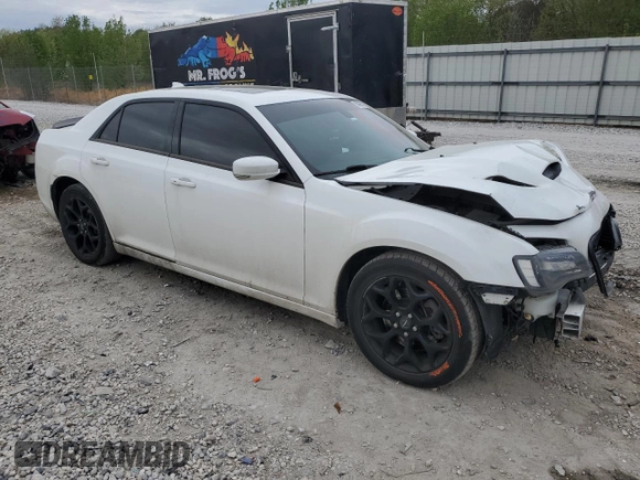 2017 Chrysler 300 S with VIN 2C3CCAGG2HH648089, listed as a Copart auction lot 50996415 with 159,767 mi miles and Salvage Title. Bid and sale history available at DreamBid. Image 4.