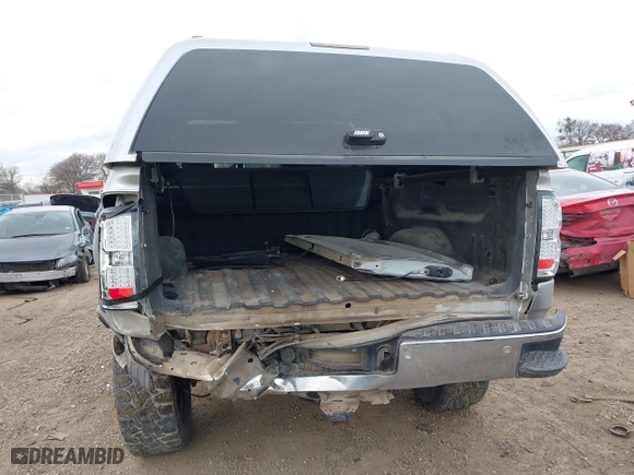 2015 Chevrolet Silverado 1500 LTZ with VIN 3GCUKSEC4FG134752, listed as a IAAI auction lot 41188074 with 154,939 mi miles. Bid and sale history available at carsss.com. Image 6.