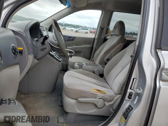 2011 Kia Sedona LX with VIN KNDMG4C79B6364284, listed as a Copart auction lot 70385124 with 308,471 mi miles and Clean Title. Bid and sale history available at carsss.com. Image 7.