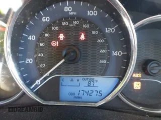 2016 Toyota Corolla L z VIN 5YFBURHE9GP526077, wystawiony jako IAAI lot #42300498 z przebiegiem 174 275 mil mil oraz . Historia ofert i sprzedaży dostępna na DreamBid. Obrazek 15.