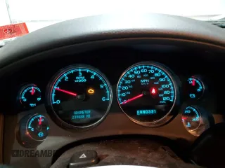 2008 Chevrolet Silverado 1500 LTZ with VIN 1GCEK19J98E195693, listed as a Copart auction lot 46072095 with 239,888 mi miles and Salvage Title. Bid and sale history available at DreamBid. Image 9.