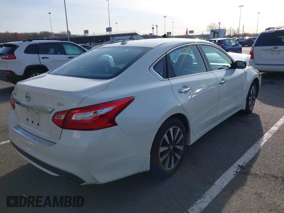 2017 Nissan Altima SV with VIN 1N4AL3AP1HC225309, listed as a IAAI auction lot 41943323 with 105,191 mi miles and . Bid and sale history available at DreamBid. Image 4.