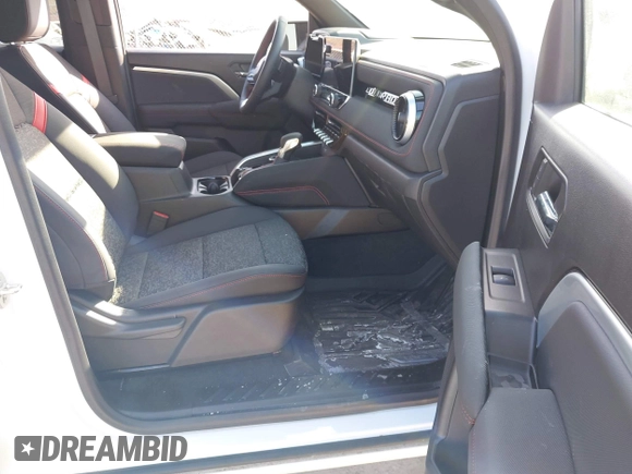 2024 Chevrolet Colorado 4WD Z71 with VIN 1GCPTDEK9R1121947, listed as a IAAI auction lot 41683714 with 3,109 mi miles and . Bid and sale history available at DreamBid. Image 5.