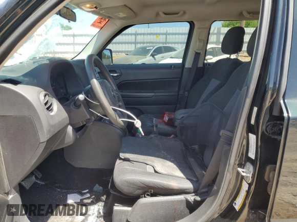 2013 Jeep Patriot Sport с VIN 1C4NJPBA0DD187322, выставлен на аукционе Copart как лот 57281745 с пробегом 108 006 миль миль и Списание • Salvage title. История ставок и продаж доступна на DreamBid. Изображение 7.