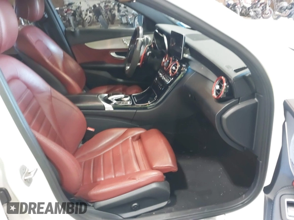 2016 Mercedes-Benz C 450 AMG z VIN 55SWF6EB7GU132348, wystawiony jako IAAI lot #42579809 z przebiegiem 180 873 mil mil oraz . Historia ofert i sprzedaży dostępna na DreamBid. Obrazek 5.