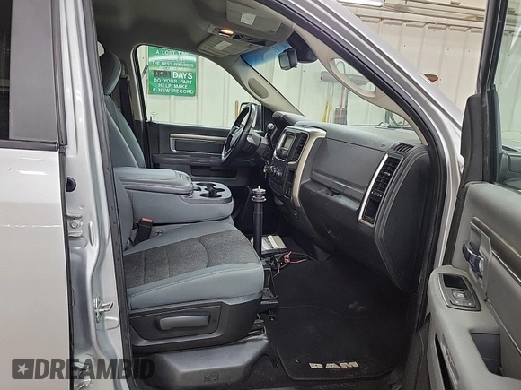 2013 Ram 1500 SLT z VIN 1C6RR7GT8DS695903, wystawiony jako IAAI lot #42557303 z przebiegiem 111 147 mil mil oraz . Historia ofert i sprzedaży dostępna na DreamBid. Obrazek 49.