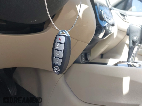 2016 Nissan Rogue SL with VIN 5N1AT2MV5GC817725, listed as a IAAI auction lot 42019550 with 180,711 mi miles and . Bid and sale history available at DreamBid. Image 11.