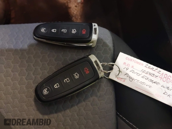2019 Ford Escape SE z VIN 1FMCU9GDXKUA97147, wystawiony jako IAAI lot #42155997 z przebiegiem 94 829 mil mil oraz . Historia ofert i sprzedaży dostępna na DreamBid. Obrazek 11.