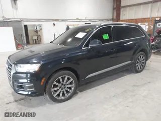 2017 Audi Q7 Premium Plus with VIN WA1LAAF74HD053058, listed as a IAAI auction lot 42008360 with 210,228 mi miles. Bid and sale history available at carsss.com. Image 18.