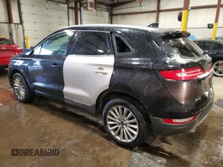 2019 Lincoln MKC Standard with VIN 5LMCJ1D96KUL47622, listed as a Copart auction lot 88429405 with 103,810 mi miles and Salvage Title. Bid and sale history available at carsss.com. Image 2.