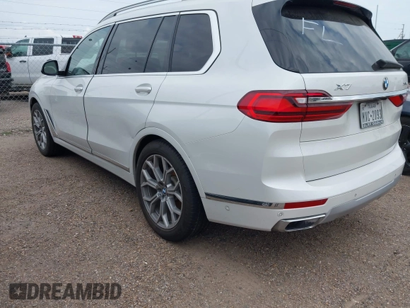 2020 BMW X7 xDrive40i z VIN 5UXCW2C02L9B68713, wystawiony jako IAAI lot #42097115 z przebiegiem 95 758 mil mil oraz . Historia ofert i sprzedaży dostępna na DreamBid. Obrazek 3.