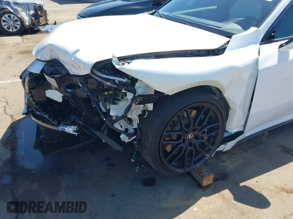 2023 Lexus IS 500 F Sport Performance z VIN JTHAP1D24P5004680, wystawiony jako IAAI lot #42148795 z przebiegiem 14 791 mil mil oraz . Historia ofert i sprzedaży dostępna na DreamBid. Obrazek 6.