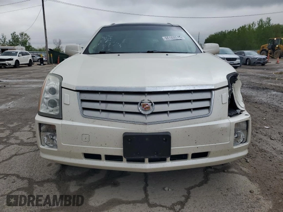 2008 Cadillac SRX RWD z VIN 1GYEE637680190217, wystawiony jako Copart lot #55169515 z przebiegiem 106 101 mil mil oraz Szkoda całkowita • Salvage title. Historia ofert i sprzedaży dostępna na DreamBid. Obrazek 5.