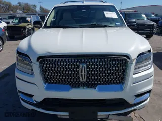 2021 Lincoln Navigator L Reserve with VIN 5LMJJ3LTXMEL17830, listed as a IAAI auction lot 41729374 with NaN miles. Bid and sale history available at carsss.com. Image 13.