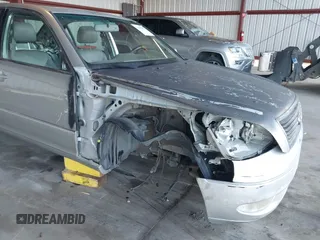 2001 Lexus LS 430 z VIN JTHBN30F210011128, wystawiony jako IAAI lot #41267857 z przebiegiem 451 328 mil mil oraz . Historia ofert i sprzedaży dostępna na DreamBid. Obrazek 6.