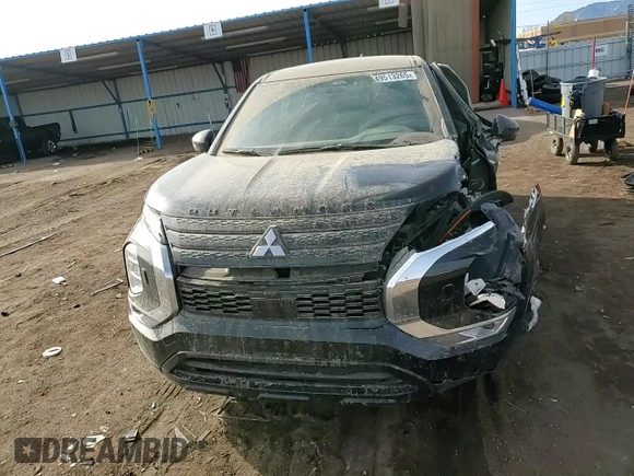 2023 Mitsubishi Outlander SE z VIN JA4J4UA83PZ011708, wystawiony jako Copart lot #49513265 z przebiegiem 36 156 mil mil oraz Szkoda całkowita • Salvage title. Historia ofert i sprzedaży dostępna na DreamBid. Obrazek 11.