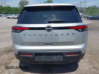 2024 Nissan Pathfinder S z VIN 5N1DR3ACXRC251780, wystawiony jako IAAI lot #42245940 z przebiegiem 7 871 mil mil oraz . Historia ofert i sprzedaży dostępna na DreamBid. Obrazek 17.