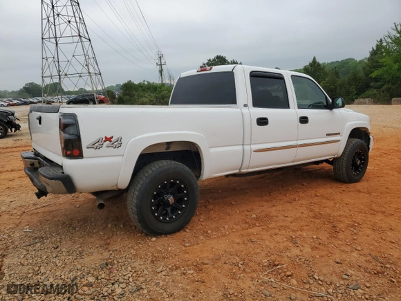 2007 GMC Sierra 2500HD SLE with VIN 1GTHK23U87F195103, listed as a Copart auction lot 54527455 with 232,402 mi miles and Salvage Title. Bid and sale history available at carsss.com. Image 3.