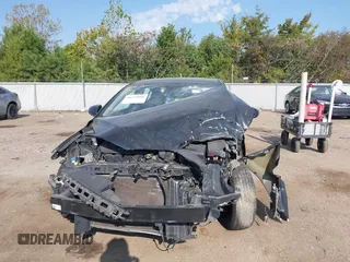 2017 Hyundai Elantra SE z VIN 5NPD74LF1HH099804, wystawiony jako IAAI lot #40579001 z przebiegiem 101 695 mil mil oraz . Historia ofert i sprzedaży dostępna na DreamBid. Obrazek 11.