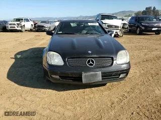 2000 Mercedes-Benz SLK-Class Kompressor with VIN WDBKK47F1YF164000, listed as a Copart auction lot 46366685 with 127,904 mi miles and Salvage Title. Bid and sale history available at carsss.com. Image 11.