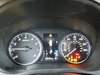 2018 Mitsubishi Outlander ES z VIN JA4AD2A39JJ001778, wystawiony jako Copart lot #52923235 z przebiegiem 136 549 mil mil oraz Szkody całkowita. Historia ofert i sprzedaży dostępna na DreamBid. Obrazek 9.