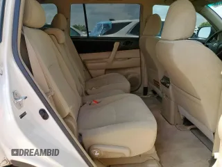 2010 Toyota Highlander with VIN 5TDZK3EH2AS018855, listed as a Copart auction lot 59035895 with 178,714 mi miles and Salvage title. Bid and sale history available at DreamBid. Image 11.