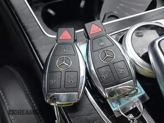 2016 Mercedes-Benz C 63 S AMG with VIN 55SWF8HB8GU118742, listed as a IAAI auction lot 41080786 with 128,170 mi miles and . Bid and sale history available at DreamBid. Image 11.