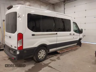 2019 Ford Transit Passenger XL with VIN 1FBZX2CM8KKA07514, listed as a IAAI auction lot 41235965 with 58,224 mi miles. Bid and sale history available at carsss.com. Image 4.