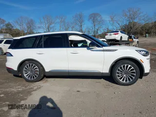 2020 Lincoln Aviator Reserve with VIN 5LM5J7WC5LGL36194, listed as a IAAI auction lot 41330730 with 110,660 mi miles and . Bid and sale history available at DreamBid. Image 13.