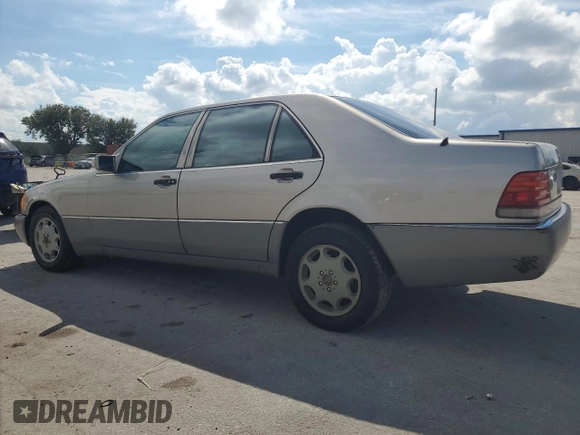 1994 Mercedes-Benz S with VIN WDBGA51E3RA159510, listed as a Copart auction lot 74456224 with 153,877 mi miles and Clean Title. Bid and sale history available at DreamBid. Image 2.