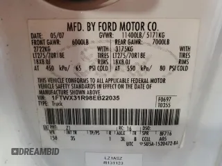 2008 Ford F-350 XL with VIN 1FTWX31R98EB22035, listed as a Copart auction lot 43644045 with 272,372 mi miles and Salvage Title. Bid and sale history available at DreamBid. Image 12.