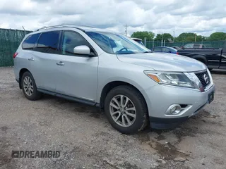 2014 Nissan Pathfinder S z VIN 5N1AR2MM8EC702183, wystawiony jako IAAI lot #42445112 z przebiegiem 122 911 mil mil oraz . Historia ofert i sprzedaży dostępna na DreamBid. Obrazek 1.