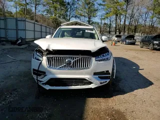 2025 Volvo XC90 Ultimate Bright Theme with VIN YV4062PF0S1296877, listed as a Copart auction lot 48514225 with 8,546 mi miles and Salvage Title. Bid and sale history available at carsss.com. Image 14.