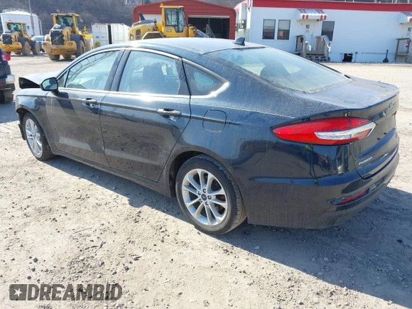 2020 Ford Fusion SE with VIN 3FA6P0LU4LR262988, listed as a IAAI auction lot 41768189 with 64,086 mi miles and . Bid and sale history available at DreamBid. Image 3.