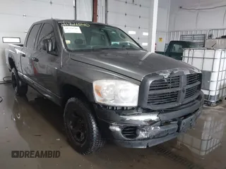 2008 Dodge Ram 1500 SLT with VIN 1D7HU18N18J231465, listed as a IAAI auction lot 41721540 with 126,523 mi miles. Bid and sale history available at carsss.com. Image 1.
