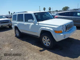 2006 Jeep Commander Limited with VIN 1J8HG58206C124707, listed as a IAAI auction lot 41838323 with 176,881 mi miles. Bid and sale history available at carsss.com. Image 1.