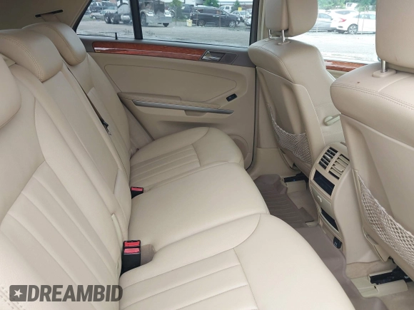 2007 Mercedes-Benz M 320 CDI z VIN 4JGBB22E57A247165, wystawiony jako IAAI lot #42526731 z przebiegiem 237 738 mil mil oraz . Historia ofert i sprzedaży dostępna na DreamBid. Obrazek 8.