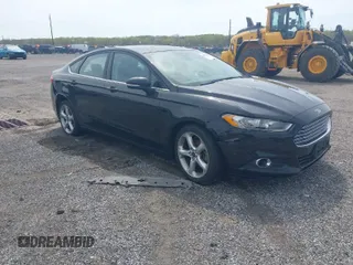 2016 Ford Fusion SE with VIN 3FA6P0HD6GR170697, listed as a IAAI auction lot 42076822 with 114,477 mi miles. Bid and sale history available at carsss.com. Image 1.