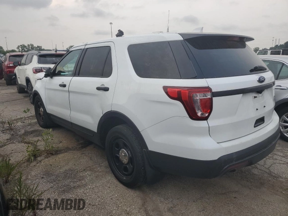 2016 Ford Utility Police Interceptor with VIN 1FM5K8ARXGGC26877, listed as a Copart auction lot 64150904 with 215,019 mi miles and Salvage Title. Bid and sale history available at carsss.com. Image 2.
