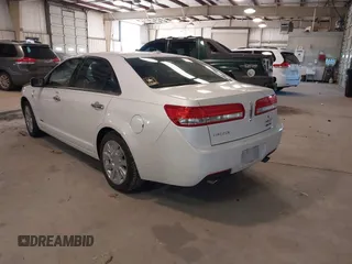 2012 Lincoln MKZ Hybrid with VIN 3LNDL2L38CR825066, listed as a IAAI auction lot 41288153 with 107,415 mi miles and . Bid and sale history available at DreamBid. Image 3.