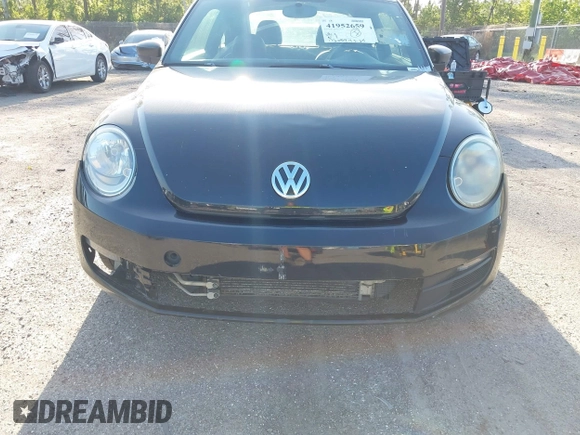 2015 Volkswagen Beetle Fleet Edition с VIN 3VWF17AT5FM640751, выставлен на аукционе IAAI как лот 41952659 с пробегом 172 089 миль миль и . История ставок и продаж доступна на DreamBid. Изображение 6.