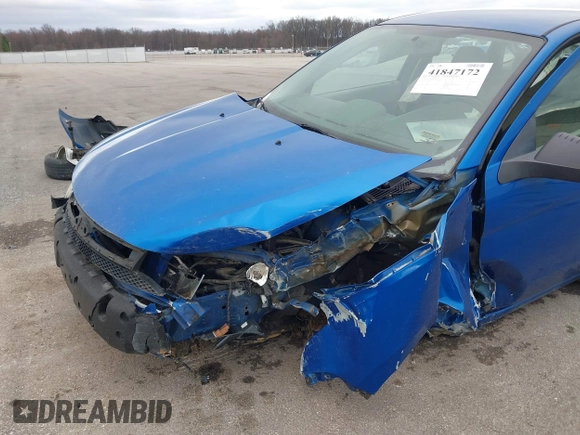 2010 Ford Focus SE with VIN 1FAHP3FN5AW142965, listed as a IAAI auction lot 41847172 with 200,317 mi miles. Bid and sale history available at carsss.com. Image 6.